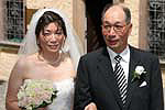 Kazuko mit ihrem Vater