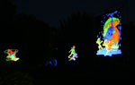 mit Schwarzlicht angestrahlte Bilder auf dem Lichterfest im Dortmunder Westfalenpark